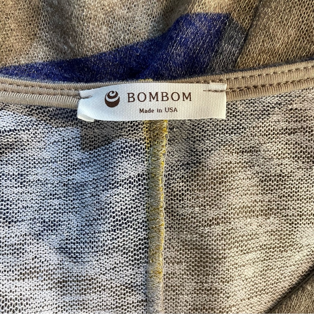 #0244 Pkg of 2 BOMBOM Relaxed Breathable Graphic Tank Tops-M - Picture 6 of 8